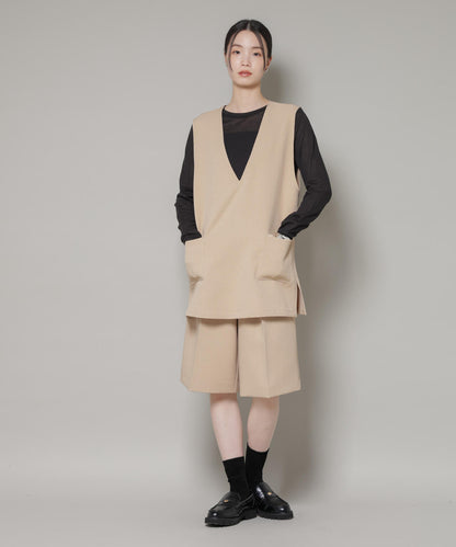Vネックベスト×ハーフパンツ セットアップ